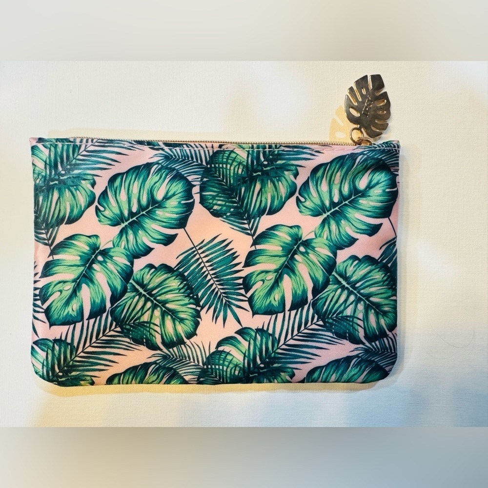 Ipsy Women’s Bag Pink and Green Leaf Print Travel Cosmetic Pouch/Bag/Clutch